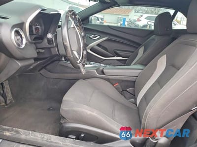 Zdjęcie 7 z 11 samochodu: 2020 CHEVROLET CAMARO LS VIN:1G1FB3DX0L0132248 - miniatura