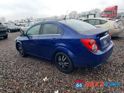 Drugie zdjęcie samochodu z przodu: 2014 CHEVROLET SONIC LT VIN:1G1JC5SH2E4224231 - miniatura