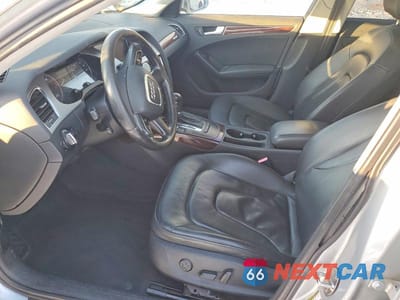 Zdjęcie 7 z 12 samochodu: 2012 AUDI A4 VIN:WAUBFAFL9CN002090 - miniatura