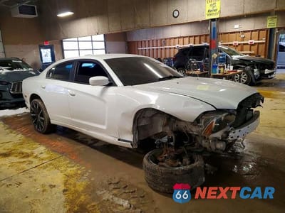 Czwarte zdjęcie samochodu z boku: 2014 DODGE CHARGER POLICE VIN:2C3CDXKT5EH351382 - miniatura