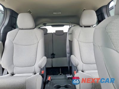 Zdjęcie 10 z 13 samochodu: 2025 TOYOTA SIENNA LE VIN:5TDKSKFC2SS194675 - miniatura
