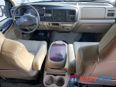 Zdjęcie 8 z 12 samochodu: 2005 FORD EXCURSION LIMITED VIN:1FMNU42P35EC66338 - miniatura
