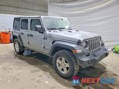 Czwarte zdjęcie samochodu z boku: 2021 JEEP WRANGLER UNLIMITED SPORT VIN:1C4HJXDNXMW508008 - miniatura