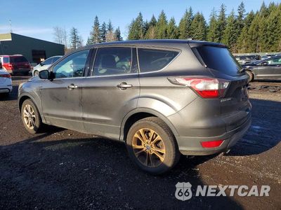 Drugie zdjęcie samochodu z przodu: 2017 FORD ESCAPE SE VIN:1FMCU0GD2HUB22529 - miniatura