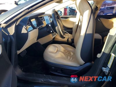 Zdjęcie 7 z 11 samochodu: 2014 TESLA MODEL S VIN:5YJSA1S18EFP50997 - miniatura