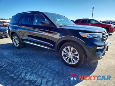Czwarte zdjęcie samochodu z boku: 2023 FORD EXPLORER XLT VIN:1FMSK8DH8PGB71934 - miniatura