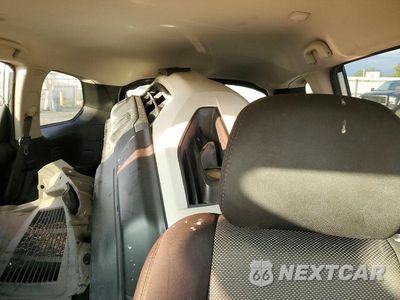 Zdjęcie 10 z 13 samochodu: 2017 NISSAN PATHFINDER SV VIN:5N1DR2MNXHC654907 - miniatura