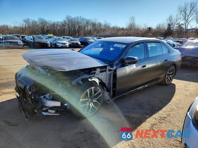 2024 BMW 760 XI WBA33EJ08RCS28370 - główne zdjęcie licytacji z USA - miniatura