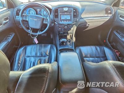 Zdjęcie 8 z 13 samochodu: 2013 CHRYSLER 300 S VIN:2C3CCABGXDH606609 - miniatura