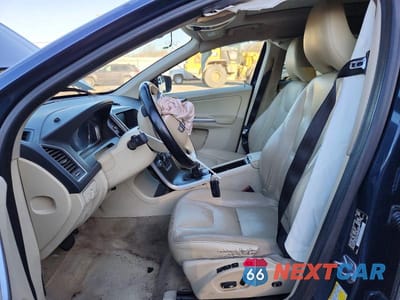 Zdjęcie 7 z 13 samochodu: 2015 VOLVO XC60 T5 PREMIER VIN:YV440MDK5F2742473 - miniatura