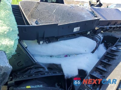 Zdjęcie 9 z 12 samochodu: 2021 MERCEDES-BENZ GLE 450 4MATIC VIN:4JGFB5KBXMA312905 - miniatura