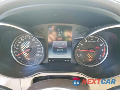 Zdjęcie 9 z 13 samochodu: 2018 MERCEDES-BENZ GLC 43 4MATIC AMG VIN:WDC0G6EB4JF383040 - miniatura