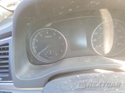 Zdjęcie 9 z 12 samochodu: 2017 HYUNDAI ELANTRA SE VIN:5NPD74LF4HH173295 - miniatura