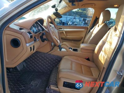 Zdjęcie 7 z 13 samochodu: 2005 PORSCHE CAYENNE S VIN:WP1AB29P95LA63046 - miniatura