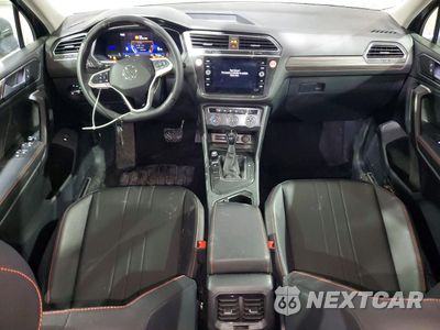 Zdjęcie 8 z 13 samochodu: 2024 VOLKSWAGEN TIGUAN SE VIN:3VV3B7AX7RM204320 - miniatura