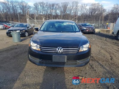 Piąte zdjęcie samochodu w środku: 2015 VOLKSWAGEN PASSAT VIN:1VWAT7A31FC002440 - miniatura