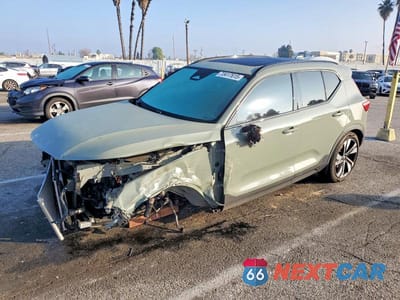 2024 VOLVO XC40 ULTIMATE YV4L12UM4R2376346 - główne zdjęcie licytacji z USA - miniatura