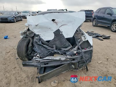 Piąte zdjęcie samochodu w środku: 2013 TESLA MODEL S VIN:5YJSA1CP7DFP08029 - miniatura