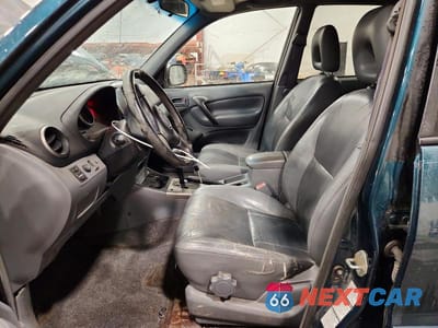 Zdjęcie 7 z 13 samochodu: 2002 TOYOTA RAV4 BASE VIN:JTEHH20V020143774 - miniatura