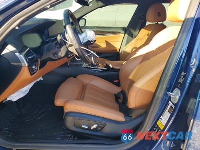 Zdjęcie 7 z 12 samochodu: 2021 BMW 530 XI VIN:WBA13BJ0XMWX19469 - miniatura