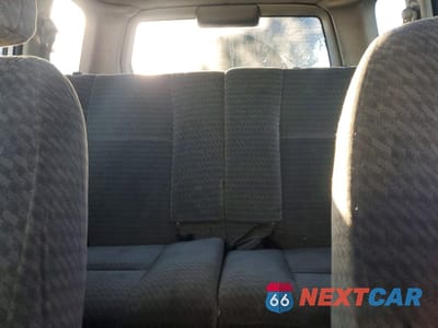Zdjęcie 10 z 13 samochodu: 2004 SUZUKI VITARA LX VIN:2S3TD62V046100952 - miniatura