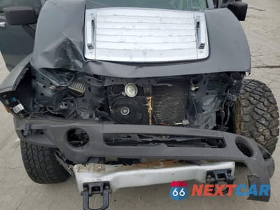 Zdjęcie 11 z 13 samochodu: 2008 HUMMER H3 VIN:5GTEN13E388113998 - miniatura