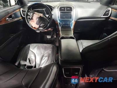 Zdjęcie 8 z 13 samochodu: 2016 LINCOLN MKX RESERVE VIN:2LMTJ8LR3GBL27715 - miniatura