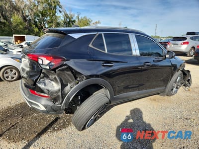 Trzecie zdjęcie samochodu z tyłu: 2021 BUICK ENCORE GX SELECT VIN:KL4MMDS22MB170795 - miniatura