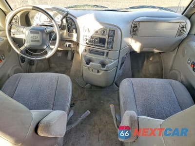 Zdjęcie 8 z 14 samochodu: 2000 CHEVROLET ASTRO VIN:1GNEL19W6YB128969 - miniatura