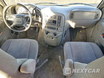 Zdjęcie 8 z 14 samochodu: 2000 CHEVROLET ASTRO VIN:1GNEL19W6YB128969 - miniatura