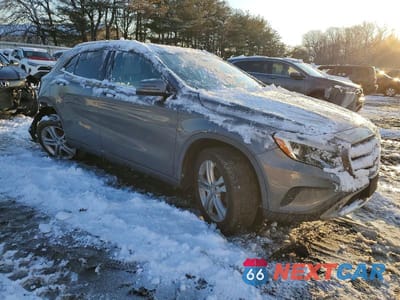 Czwarte zdjęcie samochodu z boku: 2015 MERCEDES-BENZ GLA 250 4MATIC VIN:WDCTG4GB1FJ072068 - miniatura