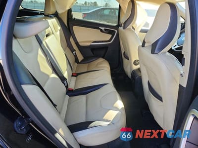 Zdjęcie 10 z 12 samochodu: 2012 VOLVO XC60 T6 VIN:YV4902DZ2C2254522 - miniatura
