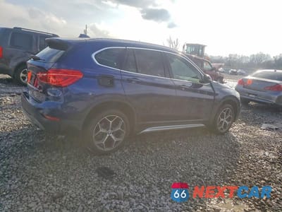 Trzecie zdjęcie samochodu z tyłu: 2018 BMW X1 SDRIVE28I VIN:WBXHU7C3XJ5L09729 - miniatura