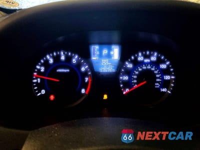 Zdjęcie 9 z 13 samochodu: 2015 HYUNDAI ACCENT GS VIN:KMHCT5AE8FU211830 - miniatura