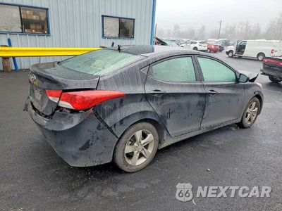 Trzecie zdjęcie samochodu z tyłu: 2012 HYUNDAI ELANTRA GLS VIN:KMHDH4AE7CU271982 - miniatura