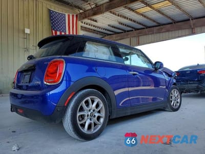 Trzecie zdjęcie samochodu z tyłu: 2019 MINI COOPER VIN:WMWXP5C52K2H29896 - miniatura