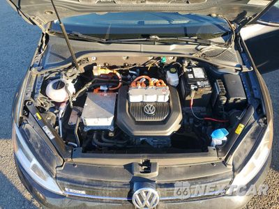 Zdjęcie 11 z 12 samochodu: 2016 VOLKSWAGEN E-GOLF SE VIN:WVWKP7AU1GW900816 - miniatura
