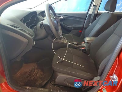 Zdjęcie 7 z 12 samochodu: 2018 FORD FOCUS SE VIN:1FADP3F25JL276879 - miniatura