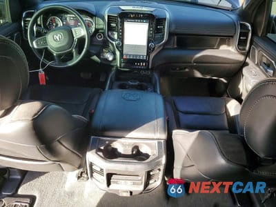 Zdjęcie 8 z 12 samochodu: 2023 RAM 1500 LARAMIE VIN:1C6SRFJM0PN556185 - miniatura