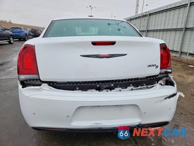 Zdjęcie 6 z 12 samochodu: 2023 CHRYSLER 300 S VIN:2C3CCABG2PH537807 - miniatura
