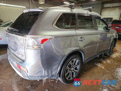 Trzecie zdjęcie samochodu z tyłu: 2015 MITSUBISHI OUTLANDER GT VIN:JA4JZ4AX0FZ013651 - miniatura