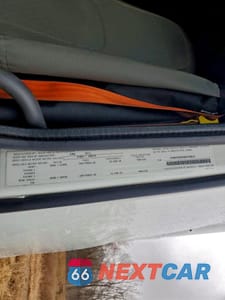 Zdjęcie 10 z 10 samochodu: 2022 VOLVO VNL SEMI TRUCK VIN:4V4NC9EH3NN294833 - miniatura