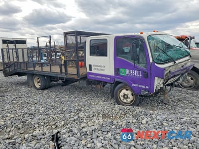 Czwarte zdjęcie samochodu z boku: 2019 ISUZU NPR HD CREW CAB FLATBED TRUCK VIN:54DC4J1B4KS808605 - miniatura