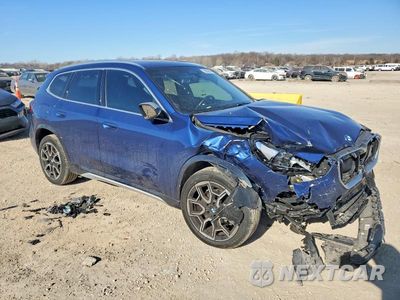 Czwarte zdjęcie samochodu z boku: 2024 BMW X1 XDRIVE28I VIN:WBX73EF08R5Z06426 - miniatura