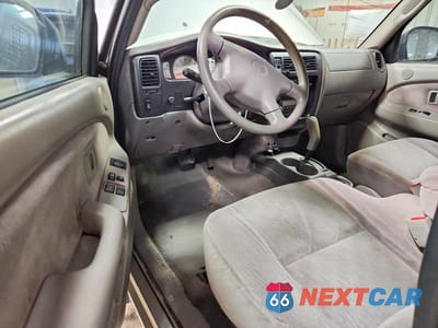 Zdjęcie 8 z 12 samochodu: 2003 TOYOTA TACOMA VIN:5TESM92N93Z243188 - miniatura