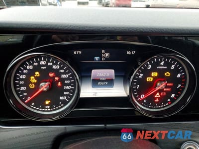 Zdjęcie 9 z 12 samochodu: 2019 MERCEDES-BENZ E 300 4MATIC VIN:WDDZF4KB7KA556109 - miniatura