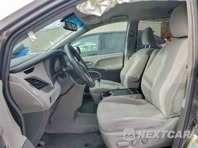 Zdjęcie 7 z 13 samochodu: 2015 TOYOTA SIENNA LE VIN:5TDKK3DC7FS562931 - miniatura