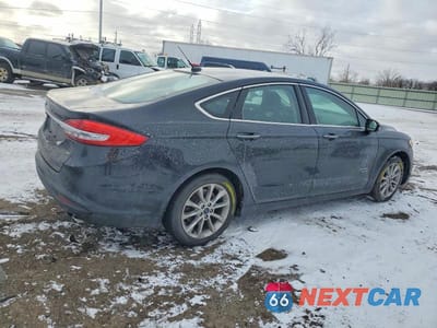 Trzecie zdjęcie samochodu z tyłu: 2017 FORD FUSION SE PHEV VIN:3FA6P0PU9HR208989 - miniatura