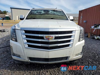 Piąte zdjęcie samochodu w środku: 2017 CADILLAC ESCALADE ESV LUXURY VIN:1GYS4HKJ1HR236952 - miniatura