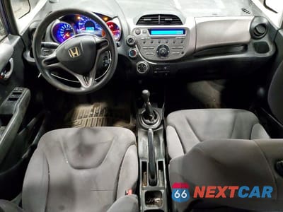 Zdjęcie 8 z 12 samochodu: 2009 HONDA FIT VIN:JHMGE872X9S061958 - miniatura
